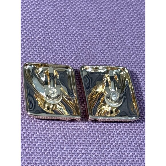 Lili Claspe Adva Clip On Earrings in Gold New Womens Jewelry - Picture 5 of 9